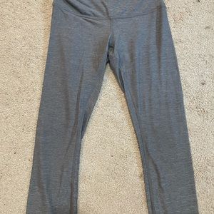 Lulu lemon Capri light gray legging
